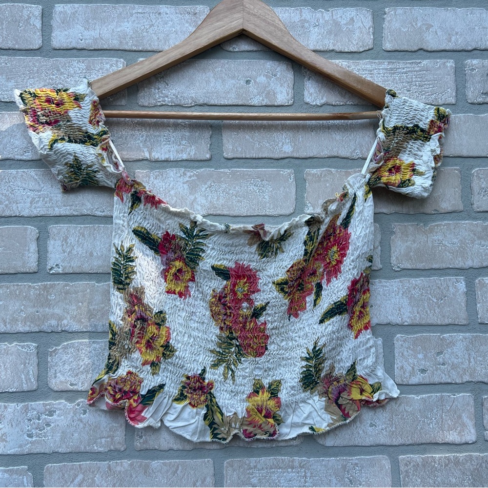 Floral Ruffled crop top